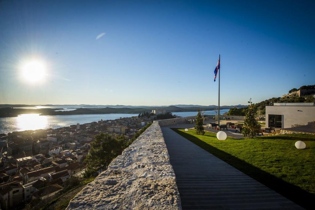 Apartments Ella Šibenik Exterior foto