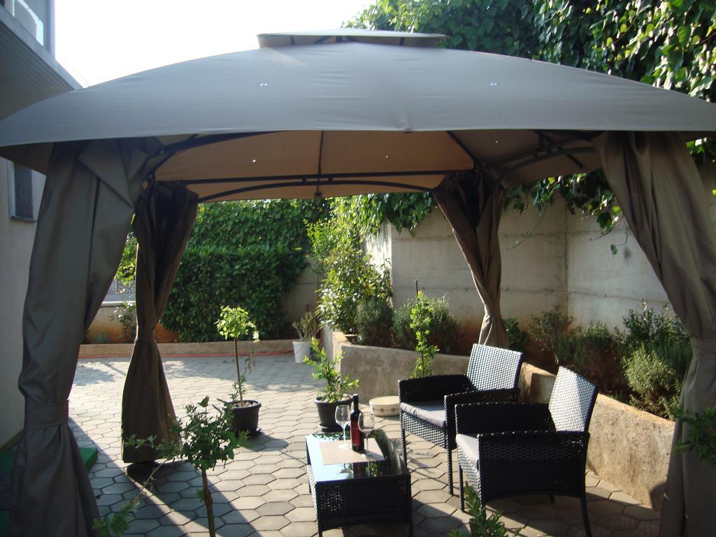Apartments Ella Šibenik Exterior foto